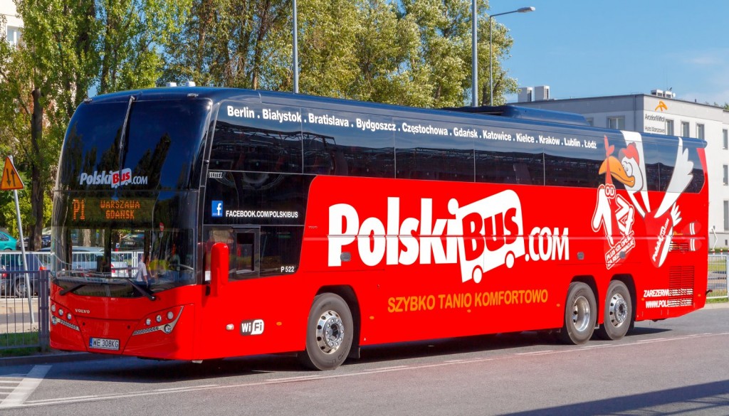 PolskiBus zawitał m.in. do Płocka – przewoźnik otwiera nowe trasy dla 17 miast