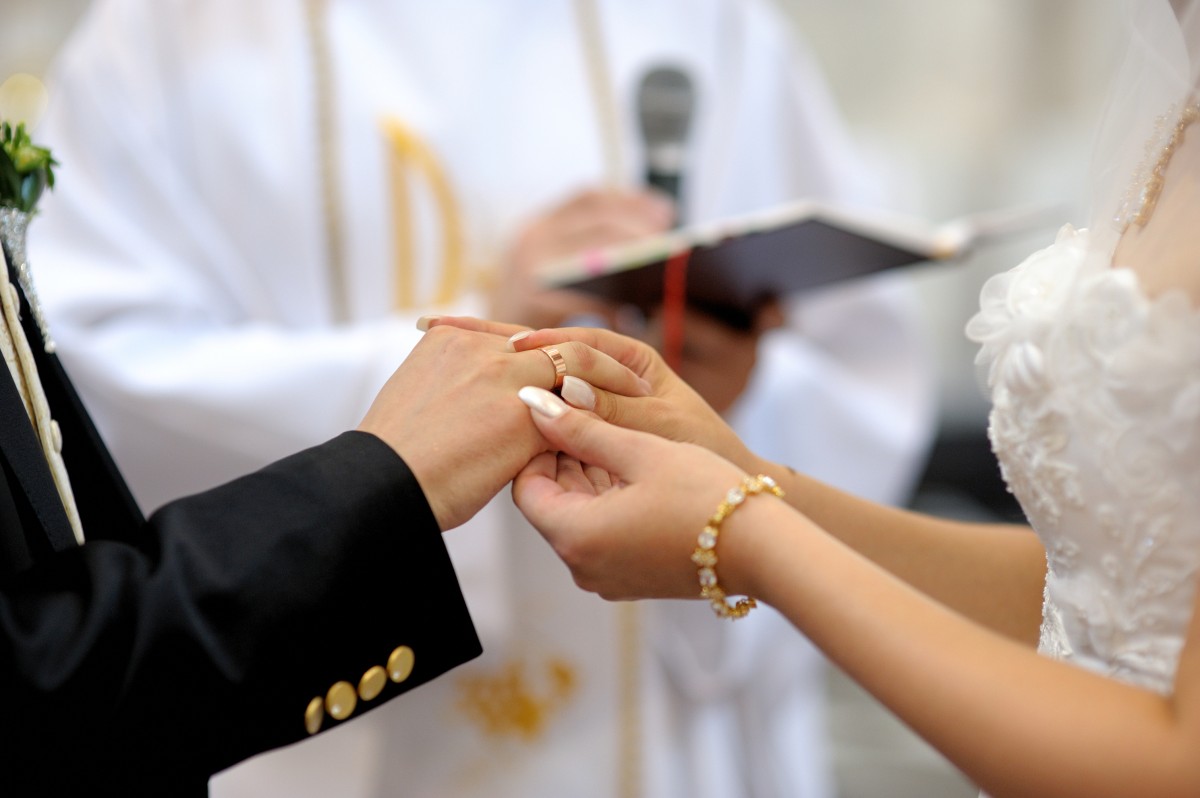 Małżeństwo? Papież zmienia zasady kościoła obowiązujące od 3 wieków!