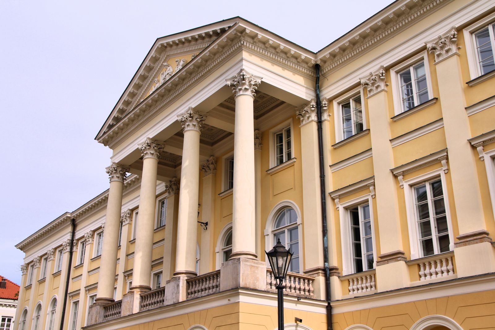 UW kontra UJ – Uniwersytet Warszawski nie potępił Prezydenta w sprawie Trybunału