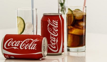 Coca Cola Zero ma kalorie. Czy zatem tego typu nazwa nie wprowadza w błąd?