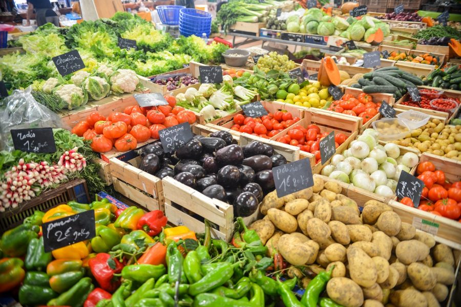 Ludzie coraz częściej zabierają wózek sklepowy do domu. Tesco wypowiada wojnę złodziejom