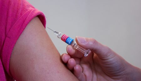 Już dzisiaj ma miejsce pierwsze czytanie ustawy STOP NOP, znoszącej obowiązek szczepień. Totalna kompromitacja