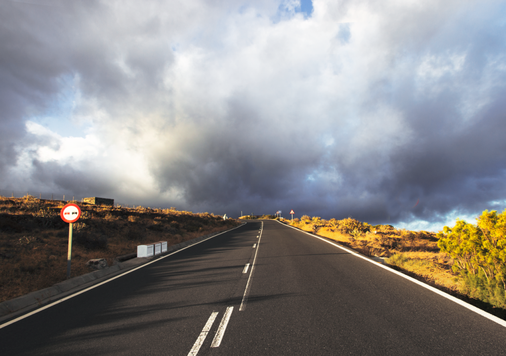 Dwa nowe znaki drogowe już wkrótce pojawią się na drogach – co to dla nas zmienia?