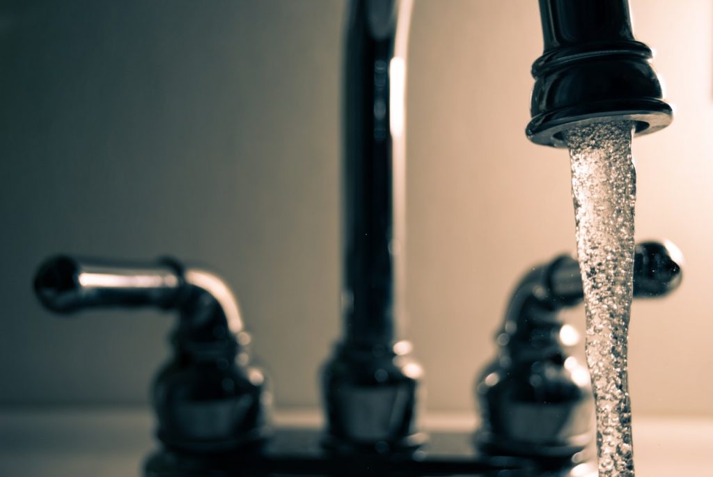 Stawka VAT za wodę może wzrosnąć z 8 do 23 proc. Wszystko przez nieprecyzyjne przepisy