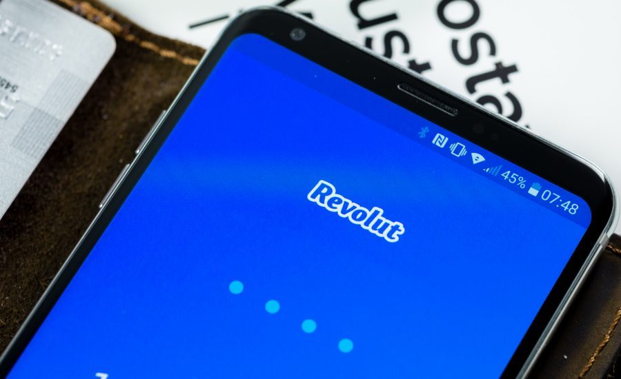 Revolut w związku z brexitem prosi użytkowników o dodatkową weryfikację