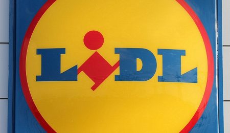 Lidl idzie z duchem czasu: polski sklep internetowy Lidl rusza już 5 kwietnia, a w sklepach stacjonarnych pojawią się kasy samoobsługowe