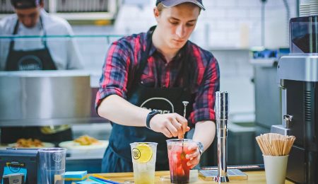 Praca tylko dla Ukraińców – gorzowska restauracja twierdzi, że to nie dyskryminacja