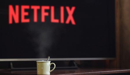 „Zimna wojna” na Netflixie. Serwis pokazał, jak w 300 znakach okiełznać kryzys