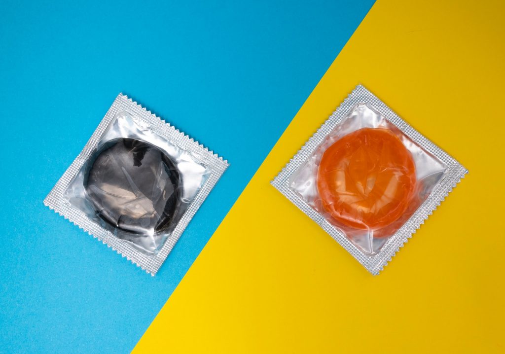 Prezerwatywy się skończą przez koronawirusa? „Braki mogą potrwać miesiącami”