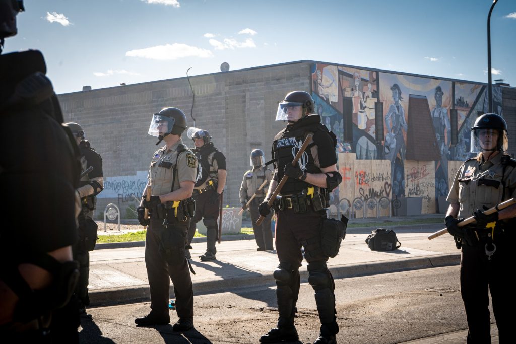 Minneapolis likwiduje policję. Zamiast tego ma powstać „zupełnie nowy system bezpieczeństwa”