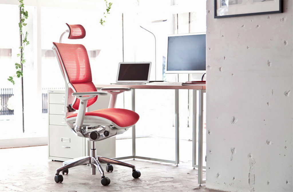 Fotel do biura – jak wybrać odpowiedni model, by zdrowo siedzieć