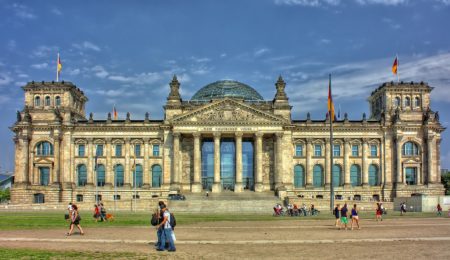 Niemiecka ustawa o mediach społecznościowych – dobre chęci, nieprzewidziane skutki