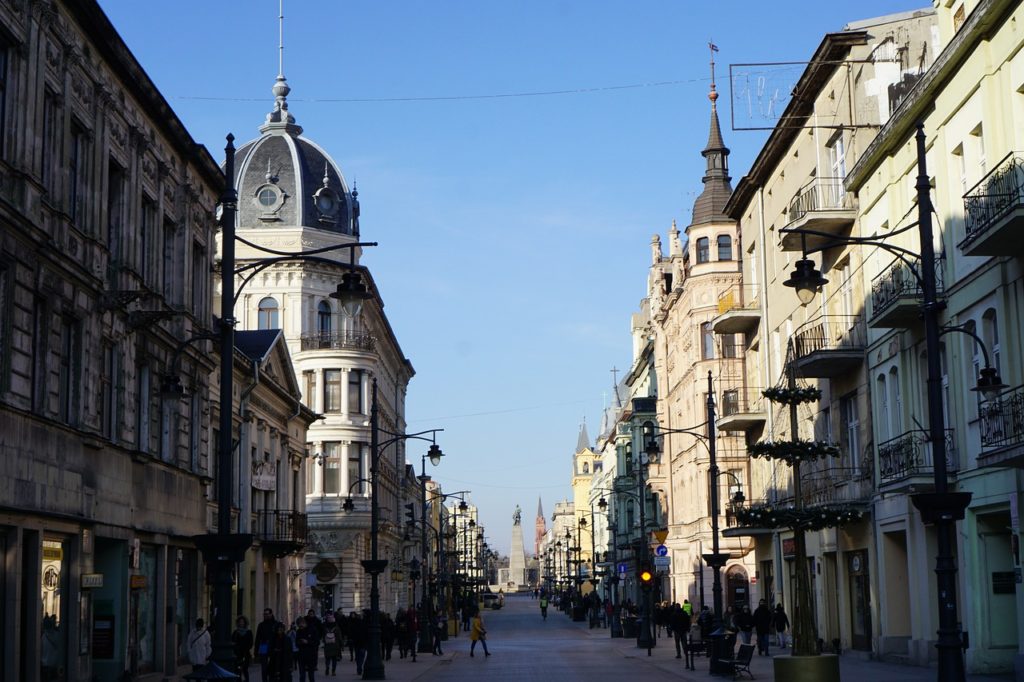Opublikowano ranking czystości polskich miast. Gdzie lepiej nie dotykać poręczy?