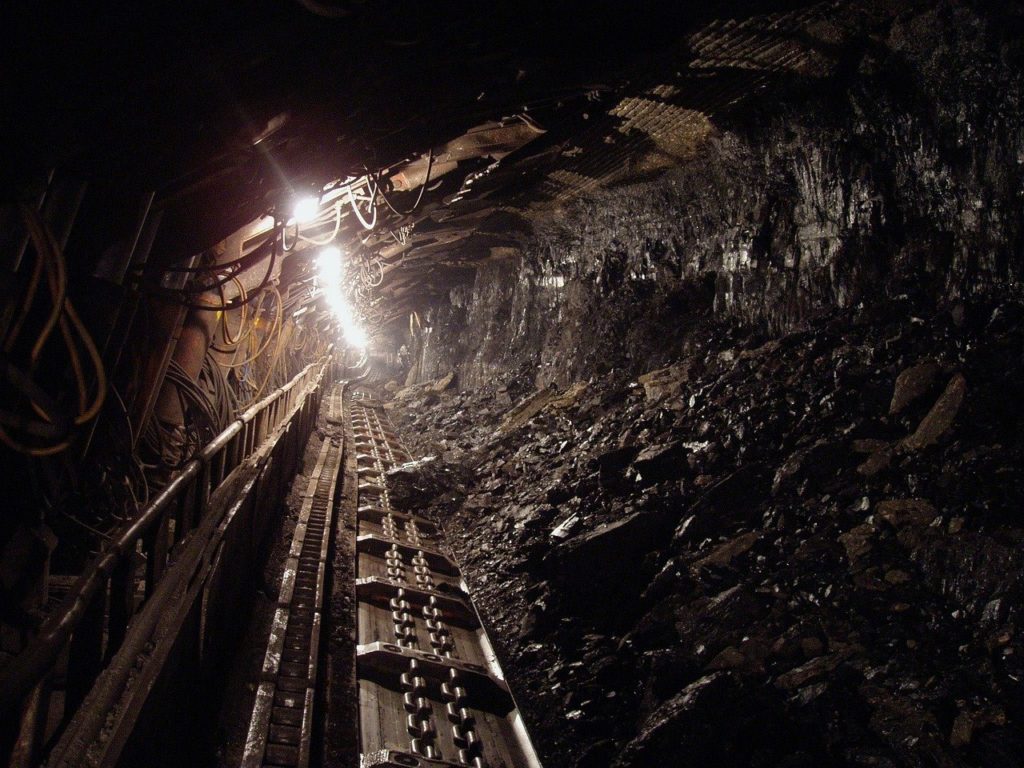 Po kilku miesiącach negocjacji, parafowano dziś umowę społeczną dla górnictwa