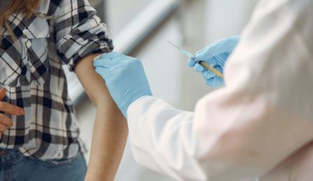 Europejska Agencja Leków bada przypadki wystąpienia zakrzepów po szczepionce Johnson & Johnson