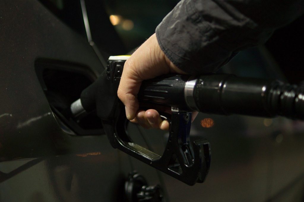 Numer rejestracyjny na fakturze za paliwo może przynieść więcej problemów niż korzyści