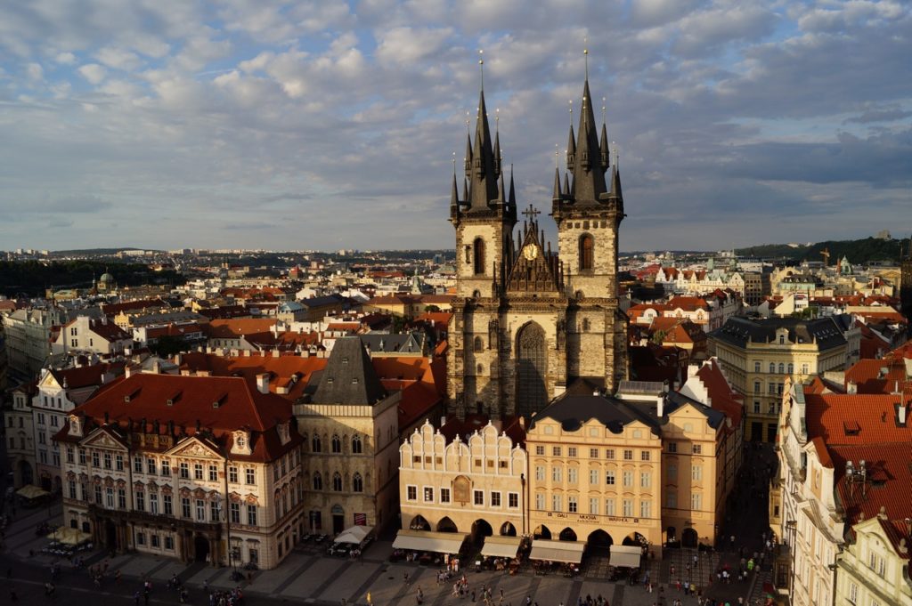 Przedsiębiorcy, którzy ze względów finansowych chcą przenieść firmę do Czech, mogą się rozczarować