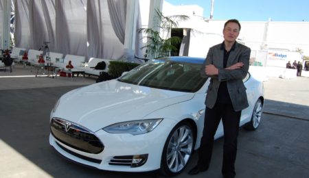 Elon Musk najbogatszym człowiekiem świata. Nawet Bezos i Gates są daleko w tyle