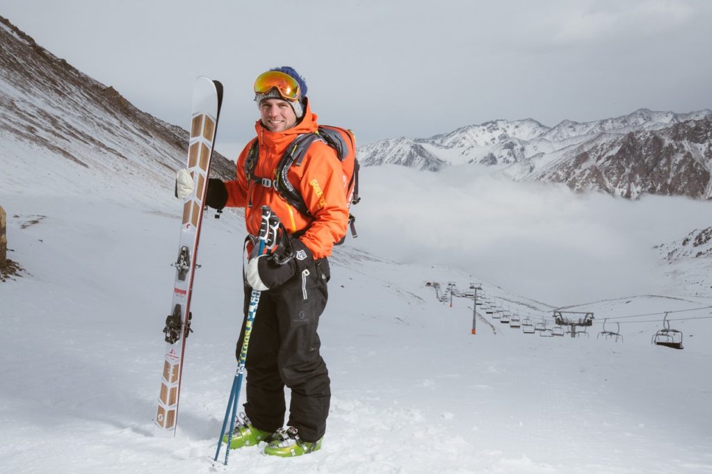 RPO interweniuje w sprawie skoków narciarskich dla zaszczepionych. I pokazuje, że system działa „na słowo honoru”