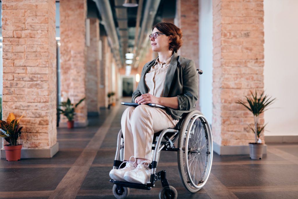 Pracodawcy nie chcą zatrudniać niepełnosprawnych, a oni nie chcą pracować