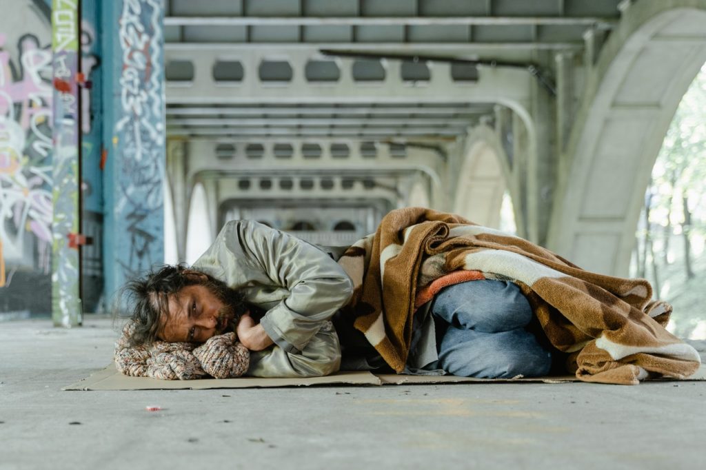 W Missouri bezdomność zniesiono ustawą. Za spanie na ulicy lub blokowanie chodnika grozić będą wysokie kary