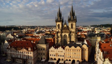 Nie tylko Niemcy. PiS chce jeszcze odzyskać ziemie od… Czech. W tym tempie do świąt pokłócimy się jeszcze o Wilno i Lwów