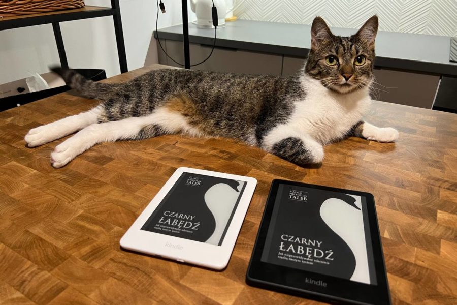Czy warto zamienić Kindle na Kindle Paperwhite?
