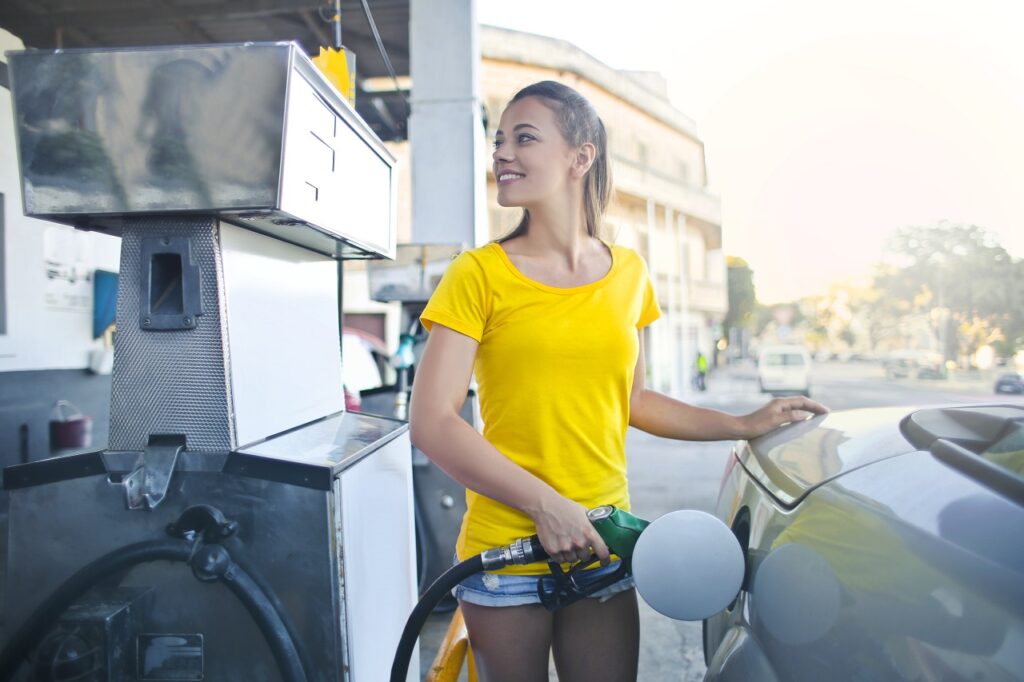 Jest już prognoza cen paliwa w 2023 r. I dwa prawdopodobne scenariusze