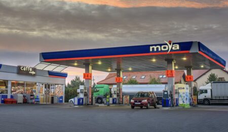 MOYA po raz 400. Firma umacnia się w gronie największych sieci stacji benzynowych w Polsce