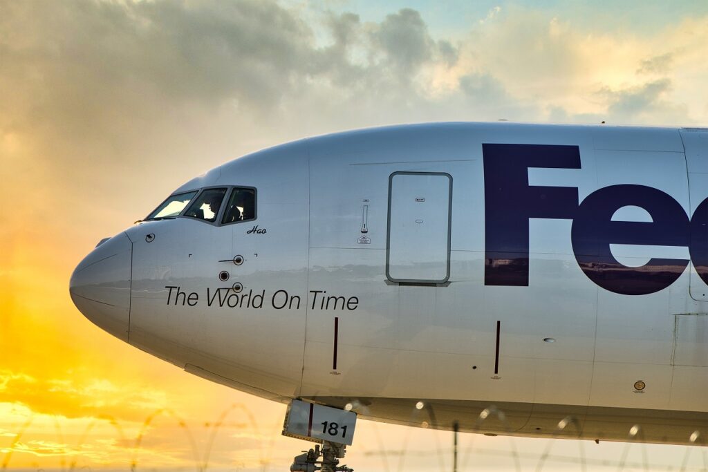 Katastrofa w Turcji i Syrii. FedEx oddaje do dyspozycji swoją flotę transportową, by pomóc pokrzywdzonym