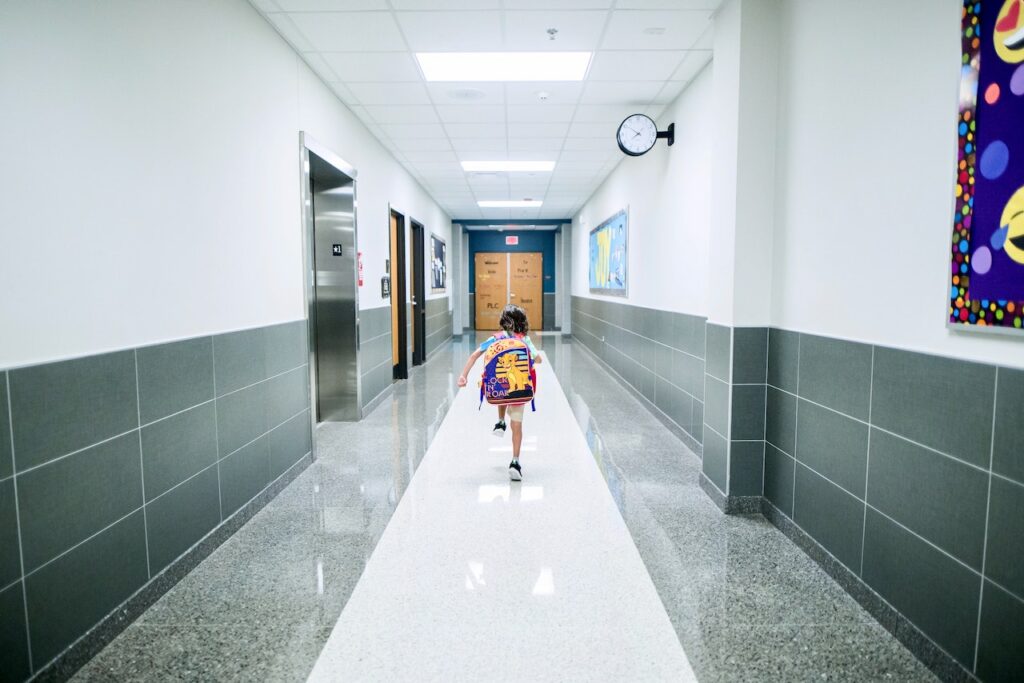 Co grozi za ciągłe nieposyłanie dziecka do szkoły?