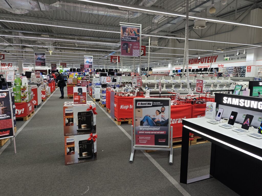 Czemu w ogóle jeszcze chodzimy do sklepów stacjonarnych? MediaMarkt postanowił to zbadać