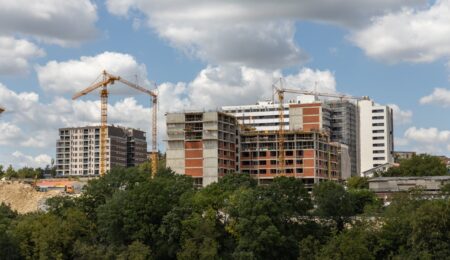 Otodom nagle zaczął ukrywać, kiedy dane mieszkanie zostało wystawione na sprzedaż. Dziwne to wszystko i niepokojące