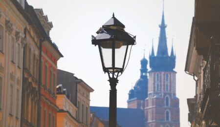 Nie obchodzi mnie kolor skóry turystów odwiedzających Kraków. Tylko grubość ich portfela