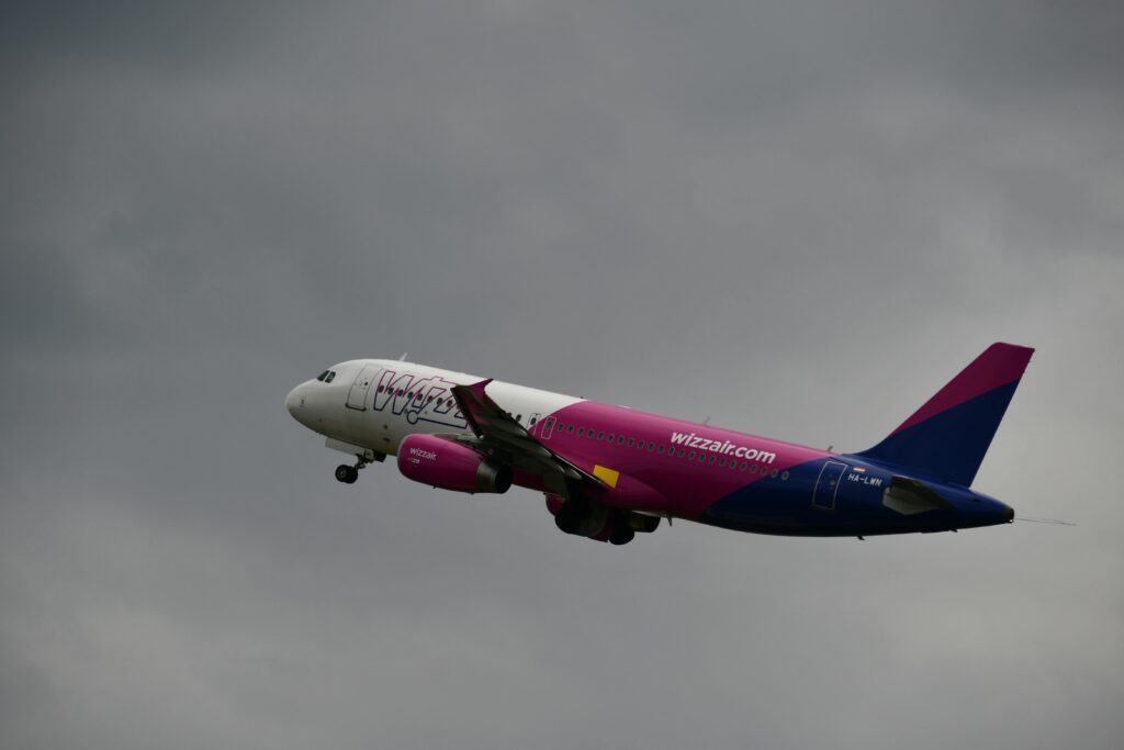 WizzAir do pasażerów za granicą: macie tu voucher na 5 euro, nie wydajcie wszystkiego od razu, widzimy się za dwa dni