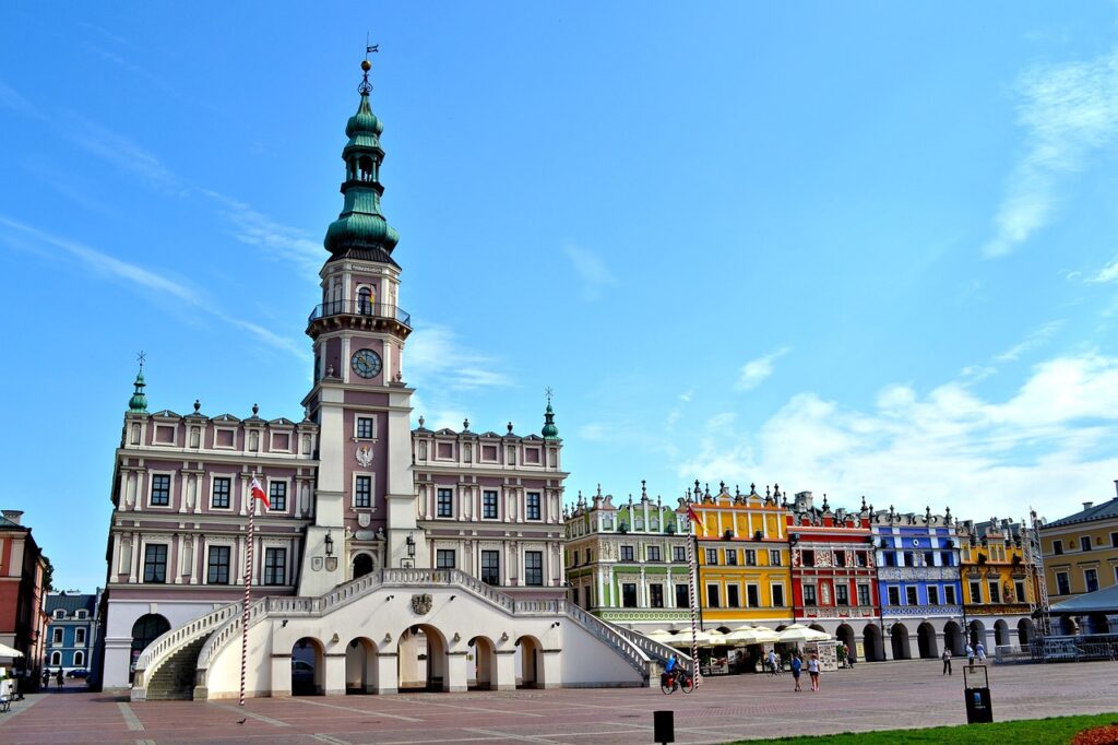 Gminy inwestują w rewitalizacje i przebudowy. Pytanie, czy mieszkańcy tego potrzebują