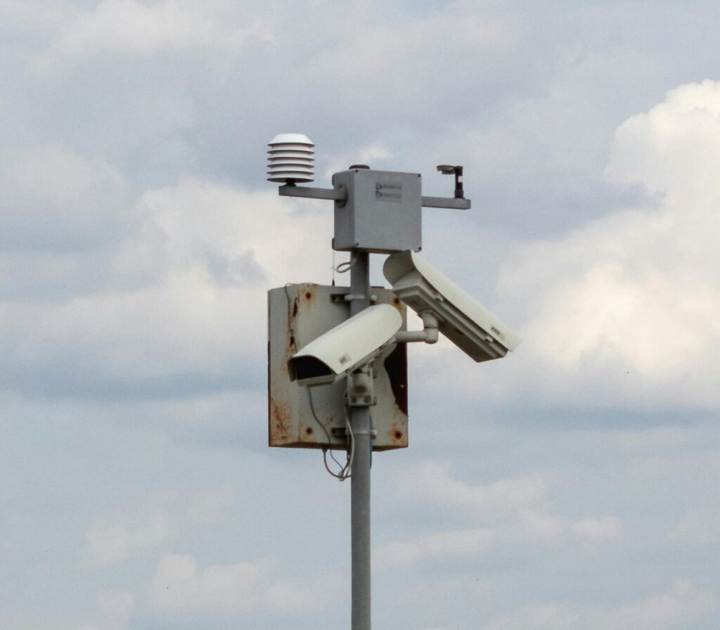 System kar z fotoradarów przejdzie na tryb administracyjny. Karany będzie właściciel auta, a nie kierujący