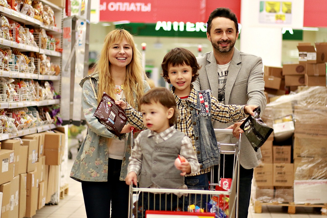 Palety w sklepach typu Lidl, Biedronka itd. mogą stanowić zagrożenie, a klienci mogą domagać się odszkodowań