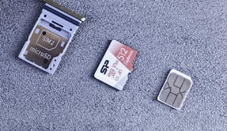 Nakaz rejestrowania kart SIM nie ma sensu, gdy czeskie prepaidy można kupić na Allegro