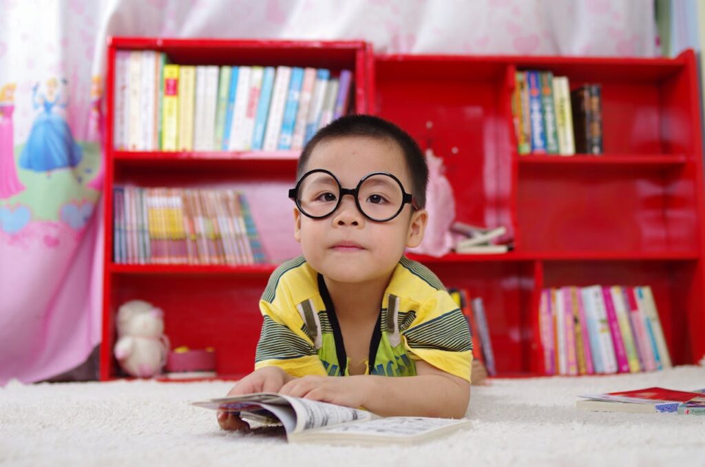 Biblioteki wyprzedają sporo warte książki po 1 zł