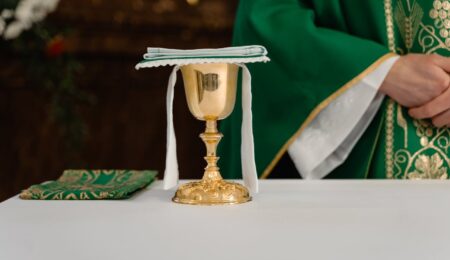Trwa sezon komunijny. Sprawdź, czy możesz skorzystać z urlopu okolicznościowego
