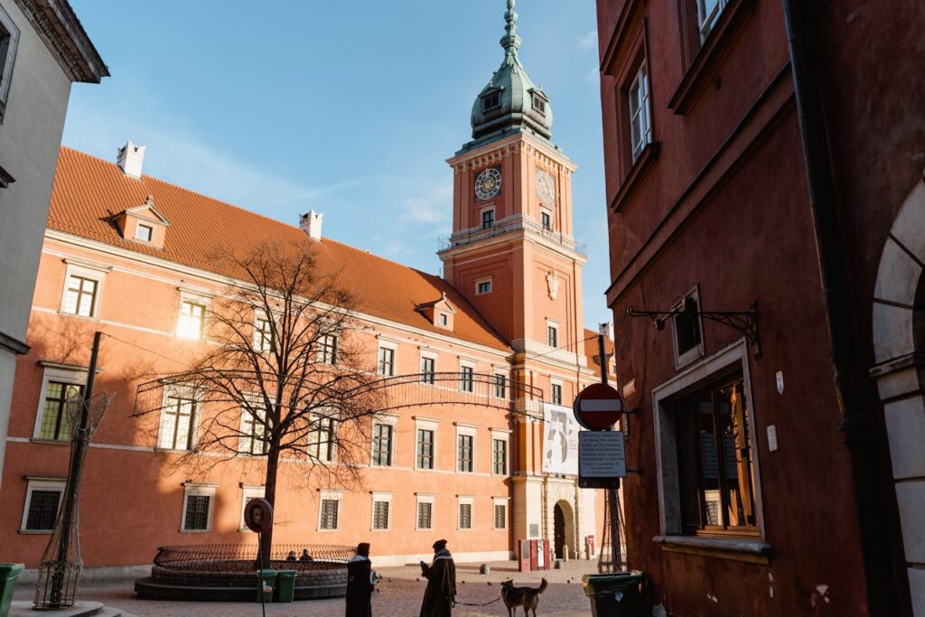 Jeśli chcesz kupić mieszkanie w Warszawie, to w tych dzielnicach może być o to najłatwiej