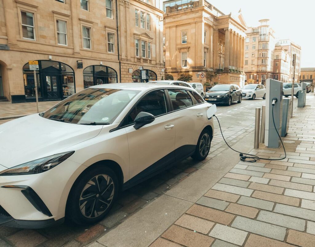 Wraz z końcem roku kierowcy „elektryków” mogą stracić pewien przywilej