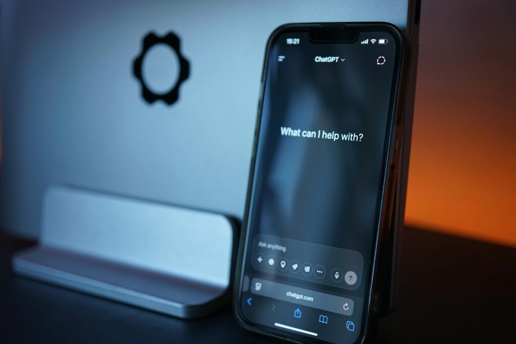 Kiedy Emiraty dają obywatelom ChatGPT, my udajemy, że nauka i technologia to nie temat na kampanię wyborczą