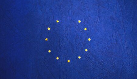 Smutne wnioski prezesa InPostu: Nasza biurokracja nie pochodzi z UE. Odpowiadamy za nią sami