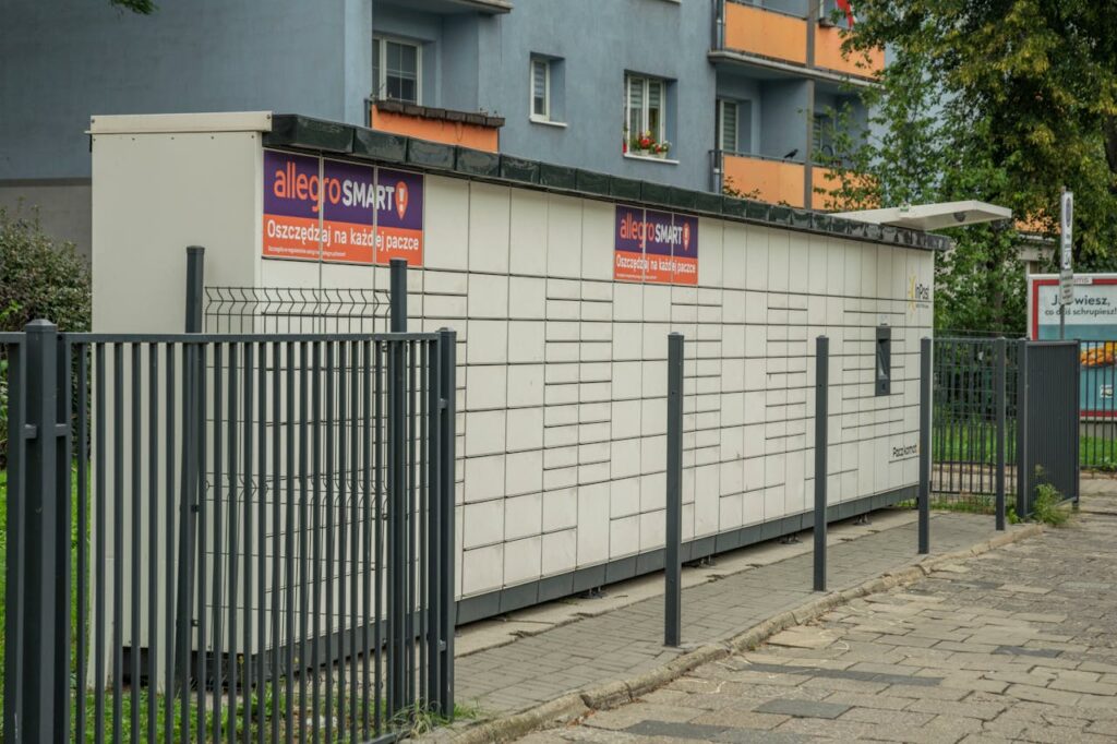 Allegro zmienia formę dostawy. Fani Paczkomatów InPostu mogą być zirytowani