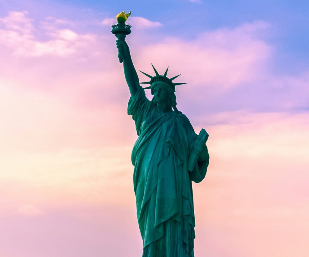 Nie wjedziesz do USA, jeśli nie pokażesz wszystkiego co masz na Facebooku i Naszej Klasie. Popierasz Palestynę? Synku…