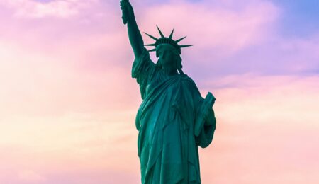 Nie wjedziesz do USA, jeśli nie pokażesz wszystkiego co masz na Facebooku i Naszej Klasie. Popierasz Palestynę? Synku…